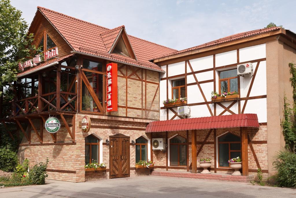 Orbita Boutique Hotel Chimkent Extérieur photo